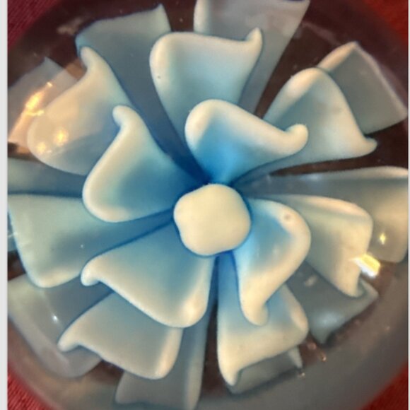 Lot Of Two Glass Paperweights Present as Flowers, Both in Blue Colors About 2“ - Picture 4 of 6